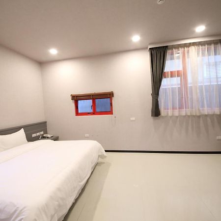 花蓮亮君經典民宿1館加2館民宿-東大門夜市-電梯包棟bright King Homestay 화롄 객실 사진