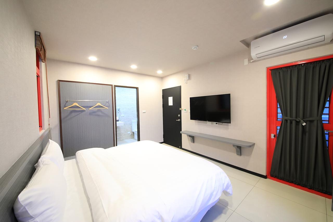 花蓮亮君經典民宿1館加2館民宿-東大門夜市-電梯包棟bright King Homestay 화롄 외부 사진