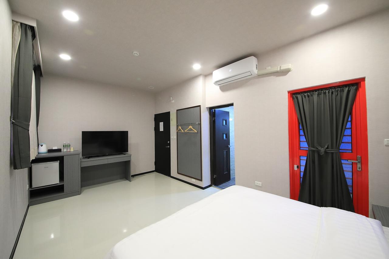 花蓮亮君經典民宿1館加2館民宿-東大門夜市-電梯包棟bright King Homestay 화롄 외부 사진