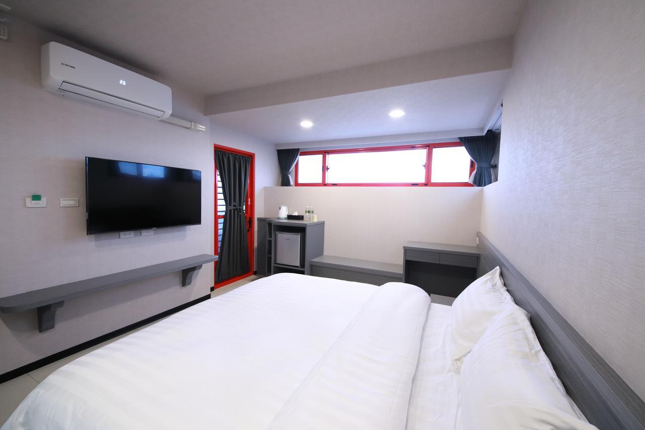 花蓮亮君經典民宿1館加2館民宿-東大門夜市-電梯包棟bright King Homestay 화롄 외부 사진